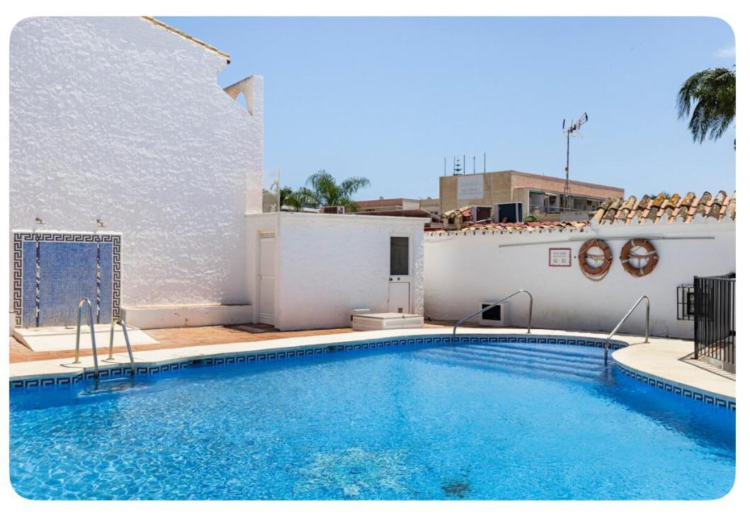 토레몰리노스 La Casa En La Carihuela Playa A 4 Minutos A Pie 빌라 외부 사진