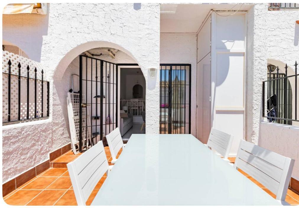 토레몰리노스 La Casa En La Carihuela Playa A 4 Minutos A Pie 빌라 외부 사진