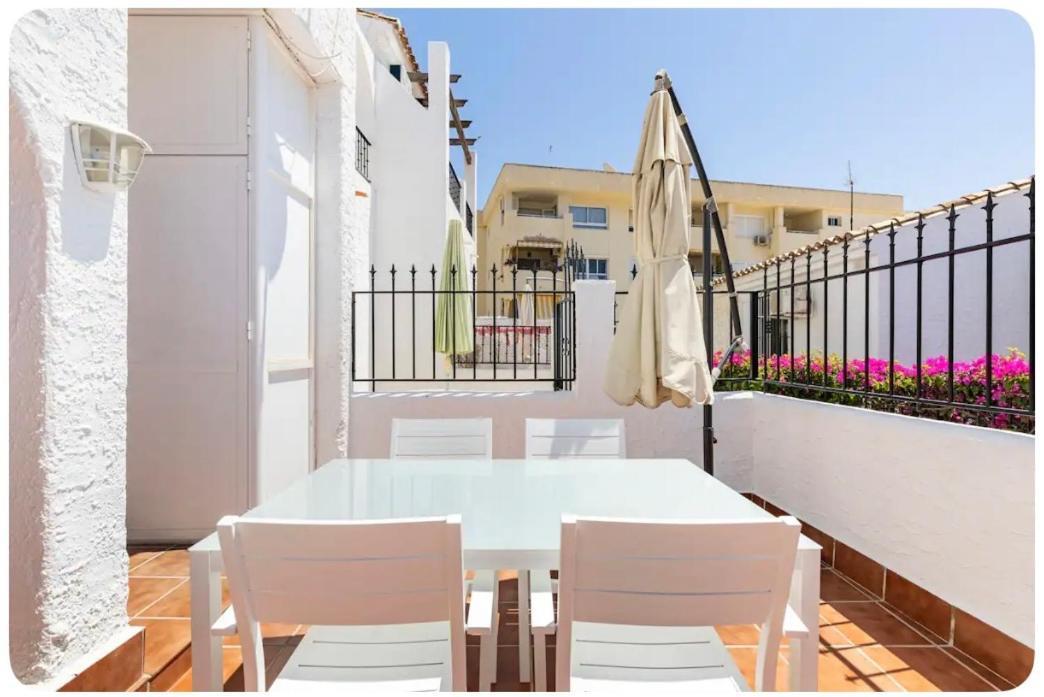 토레몰리노스 La Casa En La Carihuela Playa A 4 Minutos A Pie 빌라 외부 사진